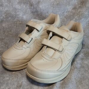 New Balance Women 577 WW577VB Beige Shoes Sneakers Size 10.5 Wide D Hook Loop